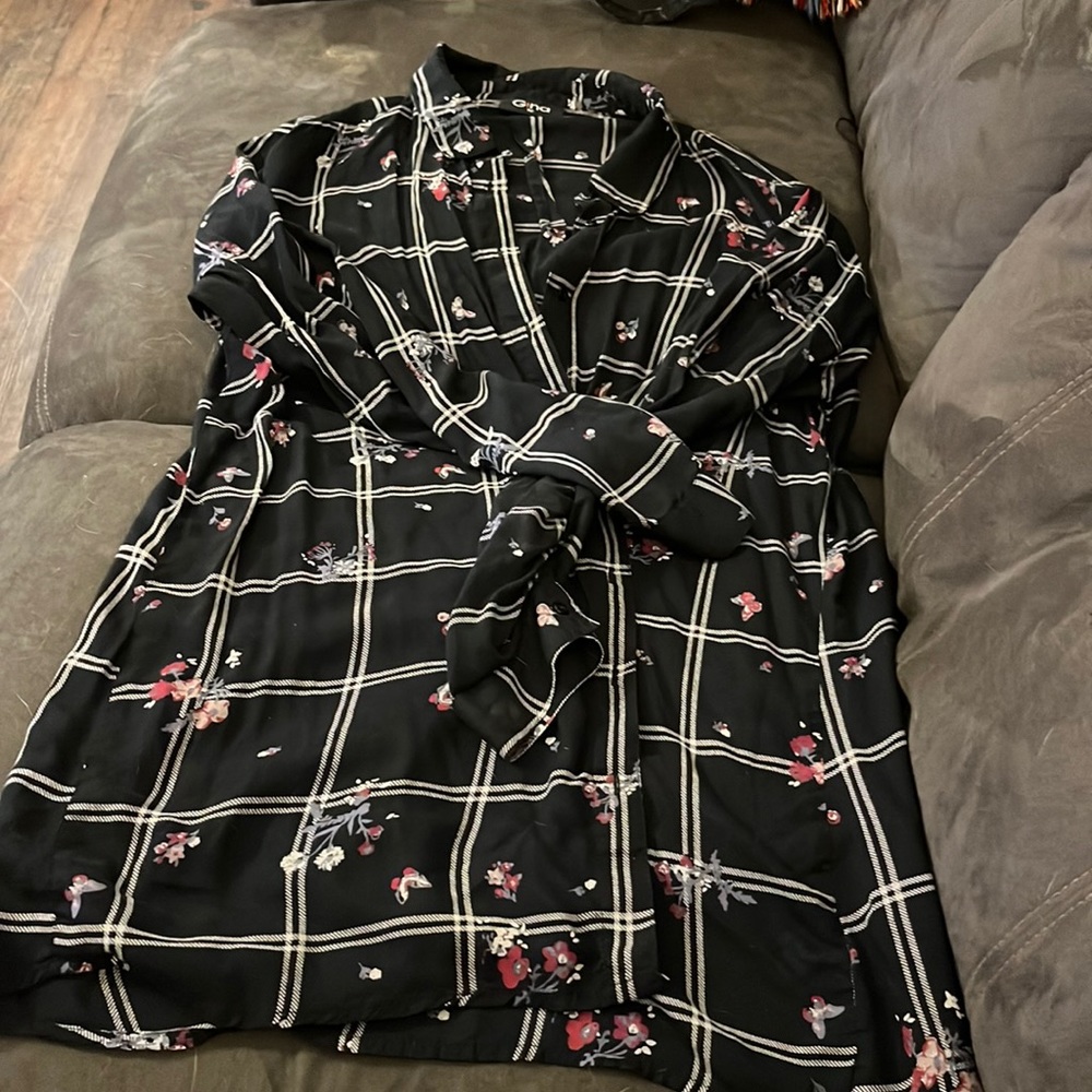 Plaid flannel with butterflies and flowers been worn 2